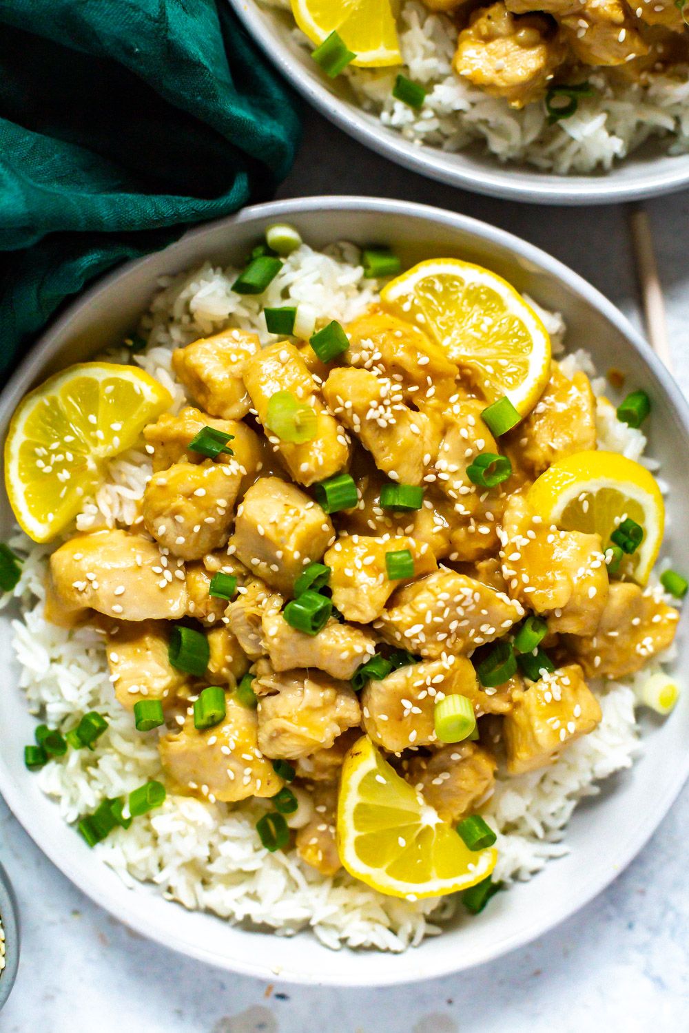 Hawaiianisches Zitronenhähnchen aus der Pfanne
